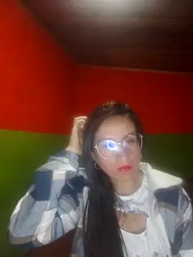 Snapshot of ERIKA__29 chatting on 09-10-25, 02:10 ERIKA 29 online show from 09-10-25, 02:10