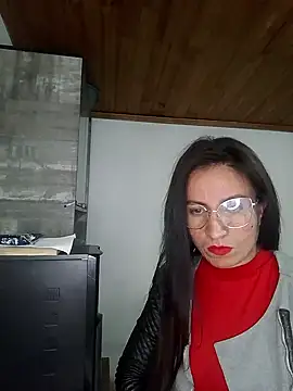 Snapshot of ERIKA__29 chatting on 09-15-25, 12:05 ERIKA 29 online show from 09-15-25, 12:05