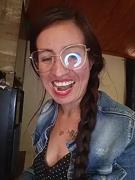 Snapshot of ERIKA__29 chatting on 10-04-25, 04:08 ERIKA 29 online show from 10-04-25, 04:08