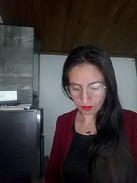 Snapshot of ERIKA__29 chatting on 09-18-25, 12:08 ERIKA 29 online show from 09-18-25, 12:08