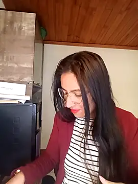Snapshot of ERIKA__29 chatting on 09-17-25, 12:07 ERIKA 29 online show from 09-17-25, 12:07