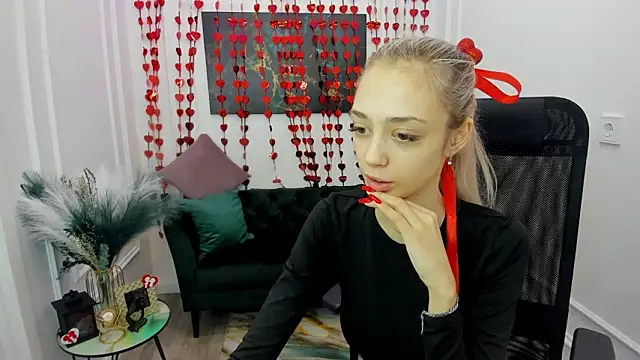 Snapshot of EmilyGraydis chatting on 02-16-26, 07:12 EmilyGraydis online show from 02-16-26, 07:12