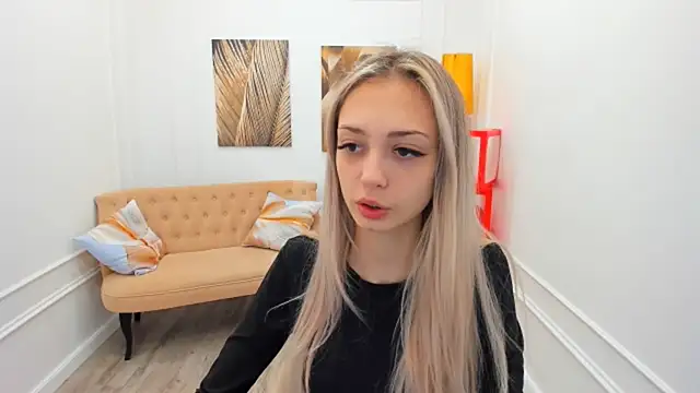 Snapshot of EmilyGraydis chatting on 03-03-26, 07:21 EmilyGraydis online show from 03-03-26, 07:21