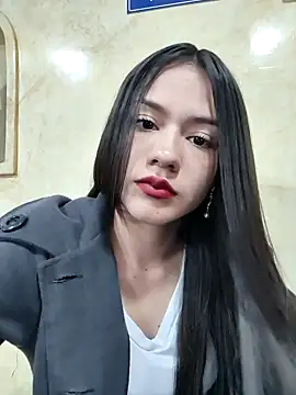 CHARLOTTE  05 online show from 10-21-25, 01:43