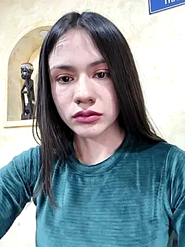 CHARLOTTE  05 online show from 10-08-25, 03:24