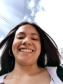 CHARLOTTE  05 online show from 10-11-25, 01:45