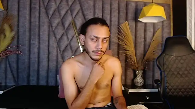 Boss Domiinator online show from 10-10-25, 03:29