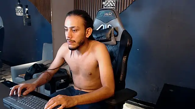 Boss Domiinator online show from 09-12-25, 04:01