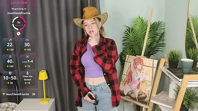 HollieCollelo online show from 12-21-25, 03:08