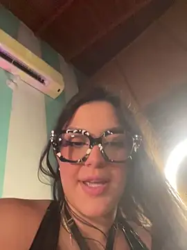 Snapshot of alilith chatting on 06-14-26, 06:53 alilith online show from 06-14-26, 06:53