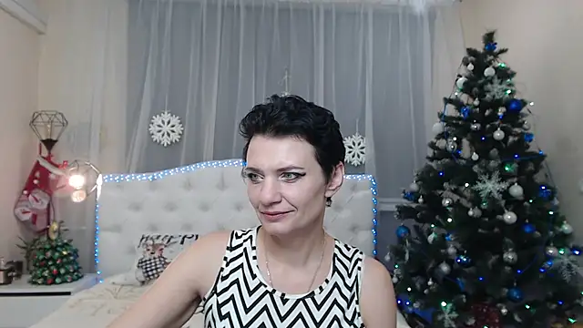 AvaSaturnian online show from 11-29-25, 12:05