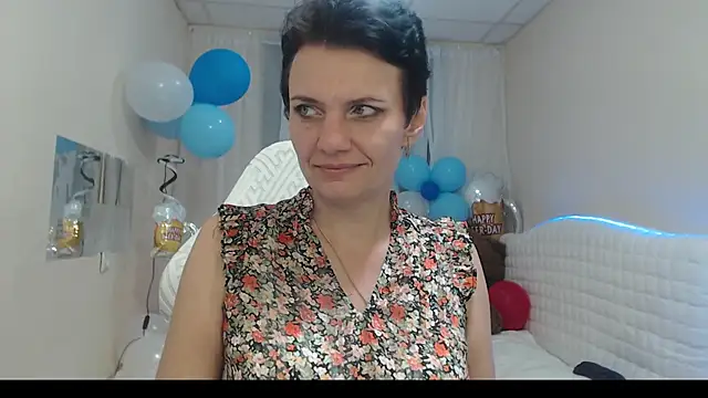 AvaSaturnian online show from 10-08-25, 12:28