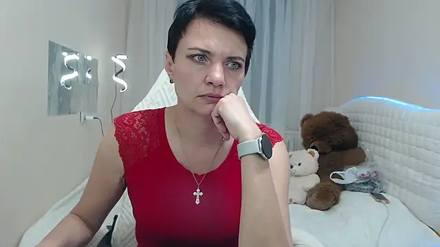 AvaSaturnian online show from 09-15-25, 12:05