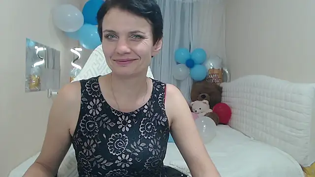 AvaSaturnian online show from 10-06-25, 12:17