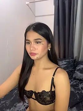 Snapshot of AngelHille chatting on 09-25-25, 02:12 AngelHille online show from 09-25-25, 02:12