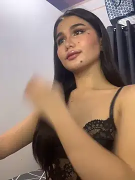 Snapshot of AngelHille chatting on 09-23-25, 12:56 AngelHille online show from 09-23-25, 12:56