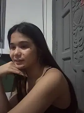 Snapshot of AngelHille chatting on 12-18-25, 12:09 AngelHille online show from 12-18-25, 12:09