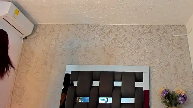 Snapshot of MissDiabla_ chatting on 11-04-25, 06:01 MissDiabla online show from 11-04-25, 06:01