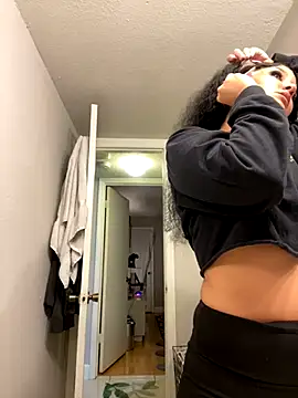 Prettygirl6070 online show from 12-18-25, 10:46