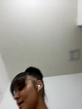 Prettygirl6070 online show from 10-18-25, 04:14