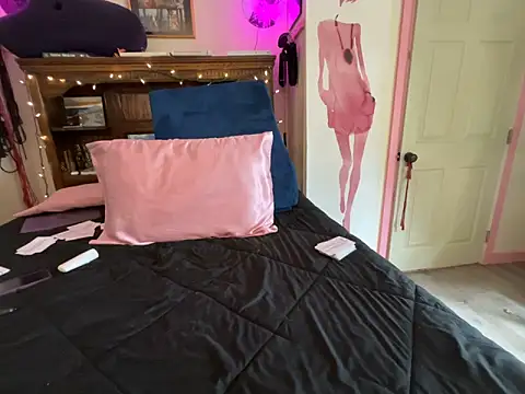 kinkycanner online show from 04-23-26, 08:10