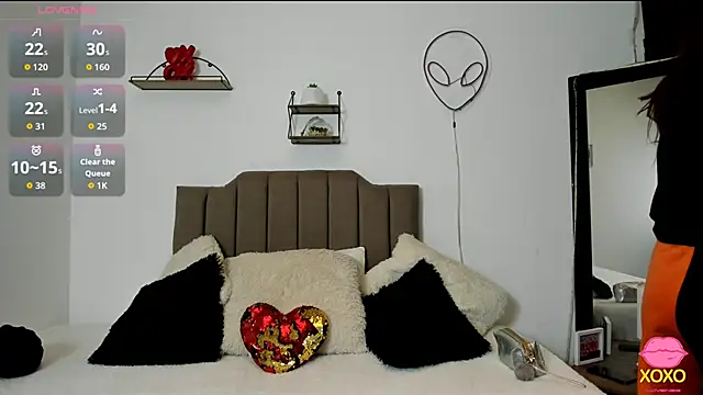 Snapshot of Elisabeth_swan chatting on 09-29-25, 12:22 Elisabeth swan online show from 09-29-25, 12:22