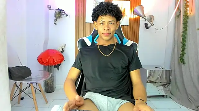 Snapshot of Juan_contreras chatting on 09-29-25, 11:49 Juan contreras online show from 09-29-25, 11:49