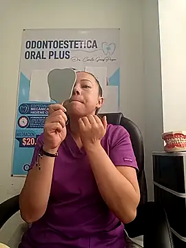 Snapshot of Madisson-04_ chatting on 04-08-26, 03:02 Madisson-04 online show from 04-08-26, 03:02