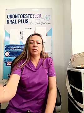 Snapshot of Madisson-04_ chatting on 03-18-26, 03:03 Madisson-04 online show from 03-18-26, 03:03