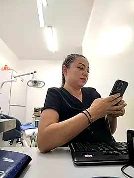 Madisson-04  online show from 10-21-25, 06:51