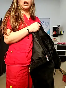 Snapshot of Madisson-04_ chatting on 01-16-26, 07:51 Madisson-04 online show from 01-16-26, 07:51