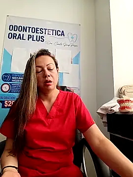 Snapshot of Madisson-04_ chatting on 03-28-26, 03:13 Madisson-04 online show from 03-28-26, 03:13