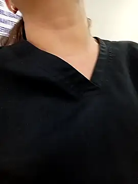 Snapshot of Madisson-04_ chatting on 03-27-26, 05:03 Madisson-04 online show from 03-27-26, 05:03