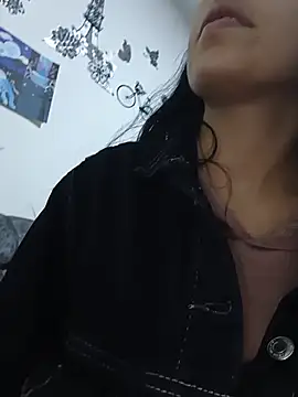 MiaForever1 online show from 07-18-26, 11:24