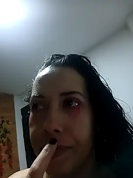 MiaForever1 online show from 10-31-25, 08:49