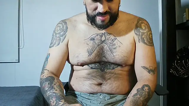 DaddyBear   online show from 09-16-25, 12:44