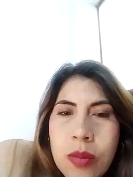 Camila latina 0 online show from 09-18-25, 09:18