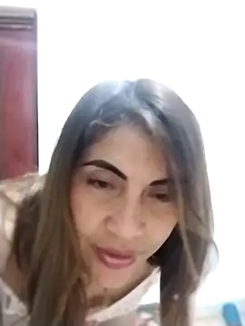 Snapshot of Camila_latina_0 chatting on 11-15-25, 05:55 Camila latina 0 online show from 11-15-25, 05:55