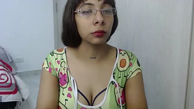 Kittyrose3 online show from 10-06-25, 05:08