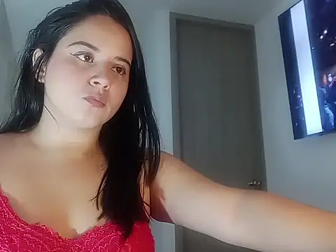 Snapshot of violetta_04 chatting on 10-08-25, 04:14 violetta 04 online show from 10-08-25, 04:14