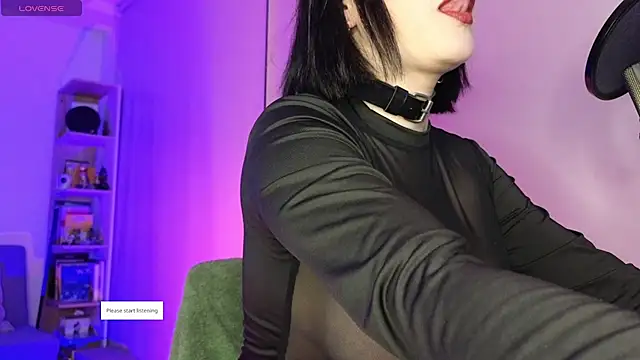 Snapshot of novafet chatting on 06-25-26, 02:20 novafet online show from 06-25-26, 02:20