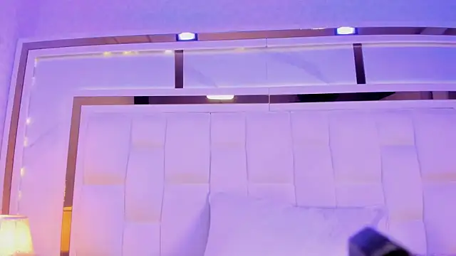 violet sm online show from 11-15-25, 03:10