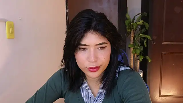 Snapshot of dahiana_marin chatting on 06-16-26, 10:21 dahiana marin online show from 06-16-26, 10:21