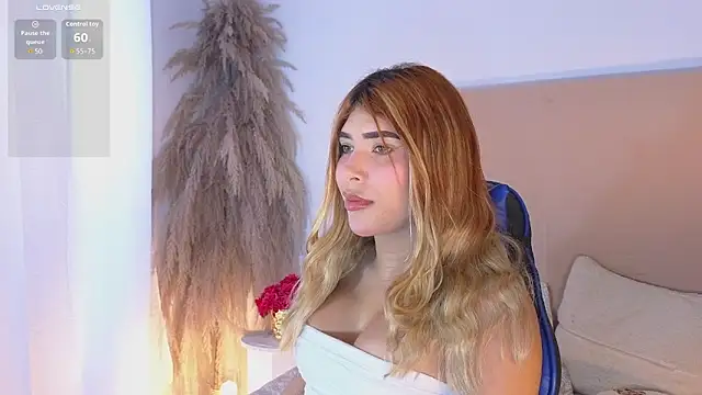 Snapshot of dahiana_marin chatting on 11-24-25, 08:31 dahiana marin online show from 11-24-25, 08:31