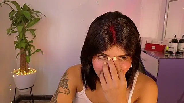 Snapshot of dahiana_marin chatting on 05-10-26, 07:38 dahiana marin online show from 05-10-26, 07:38