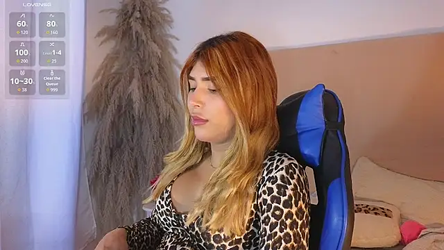 Snapshot of dahiana_marin chatting on 11-25-25, 08:42 dahiana marin online show from 11-25-25, 08:42