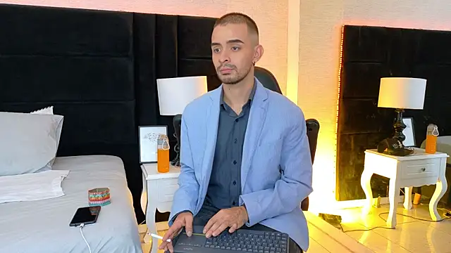 HairyDiamond  online show from 09-21-25, 03:33