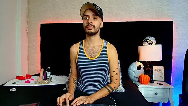 HairyDiamond  online show from 10-21-25, 04:06