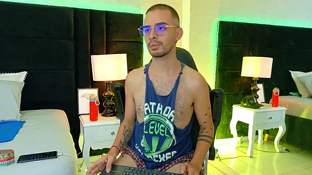 HairyDiamond  online show from 09-22-25, 03:34