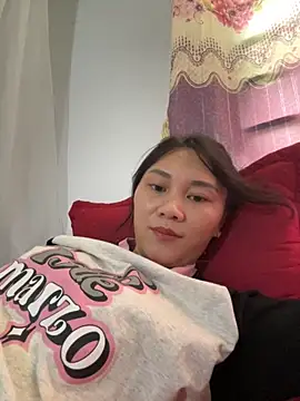 Almond-cute online show from 09-10-25, 07:07